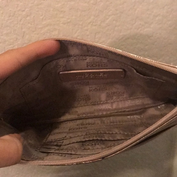 Micheal Kors Wallet - Picture 3 of 3